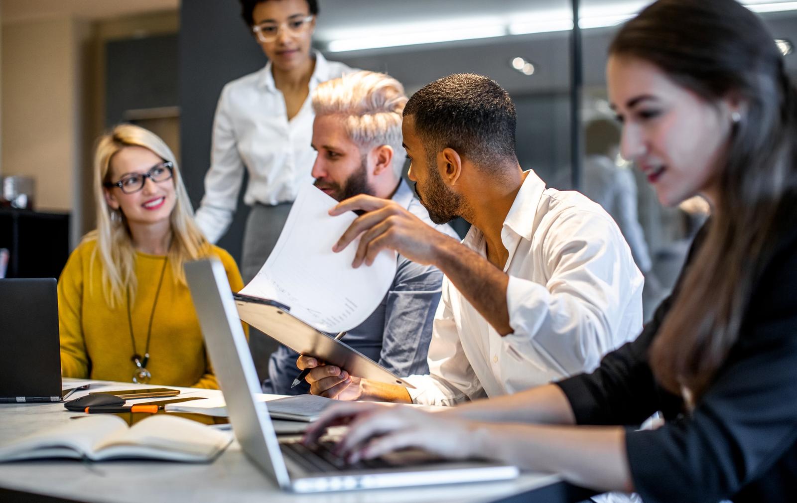 IA y Marketing en el Retail: Utilizando Datos e IA para Crecer Exponencialmente en los Negocios
